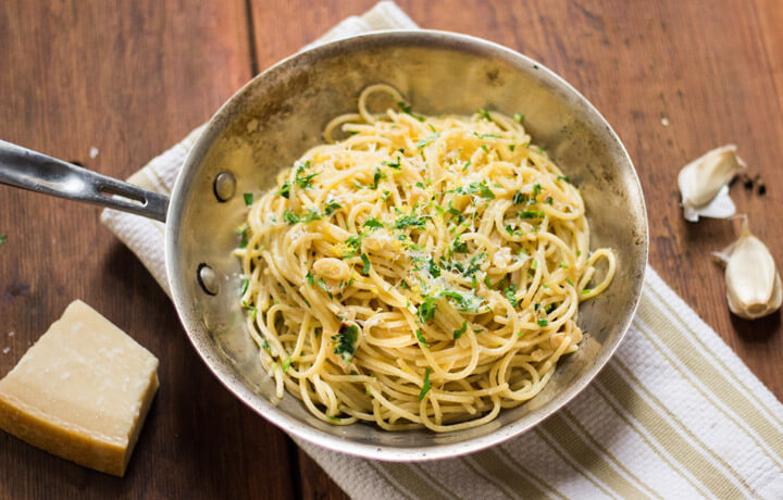 2011-01-24-spaghetti-aglio-olio-5